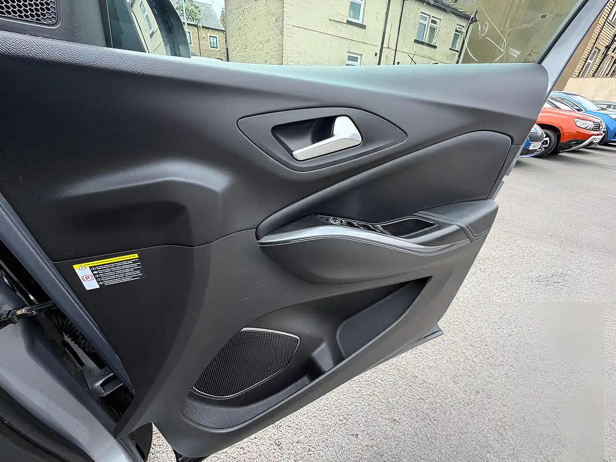 Used 2018 Vauxhall Grandland X Elite Nav Grey - Interior and Exterior details 12