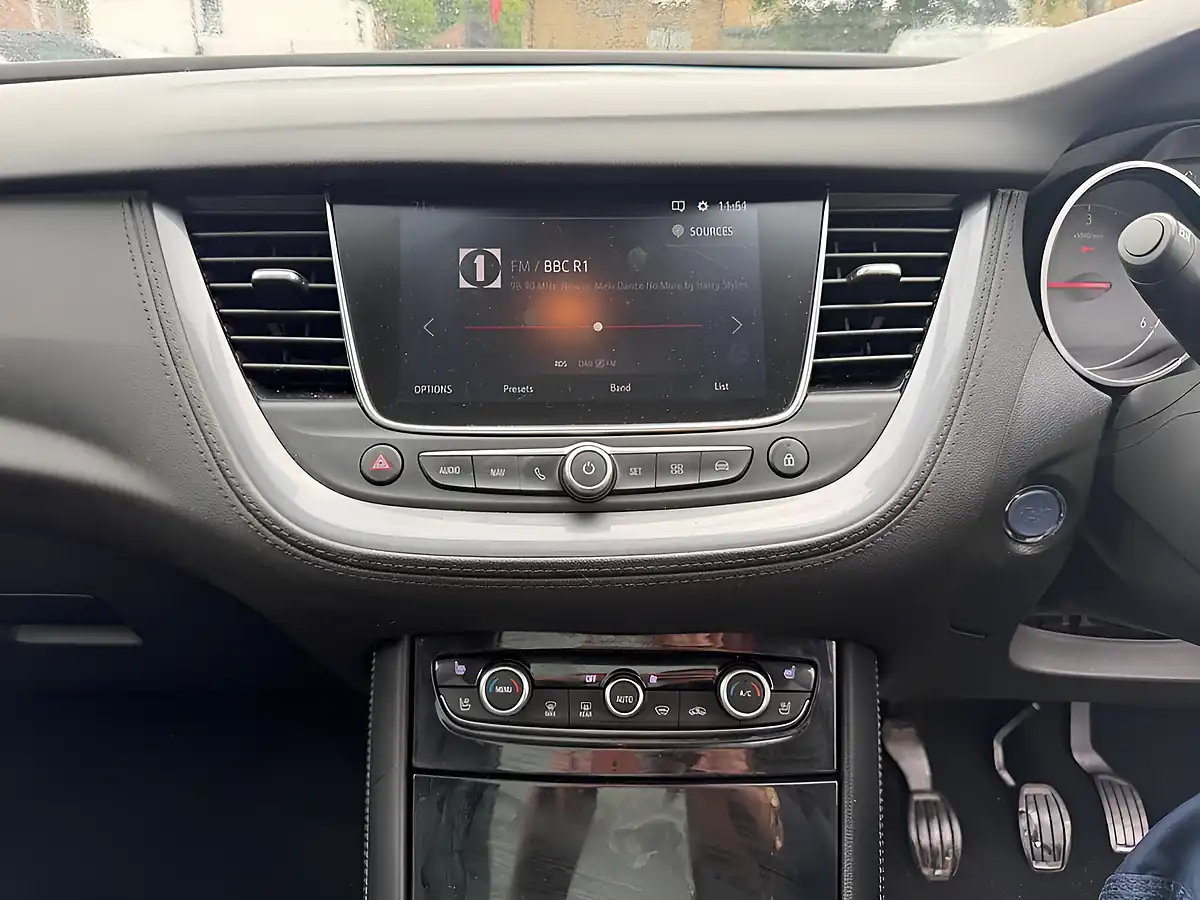 Used 2018 Vauxhall Grandland X Elite Nav Grey - Interior and Exterior details 14