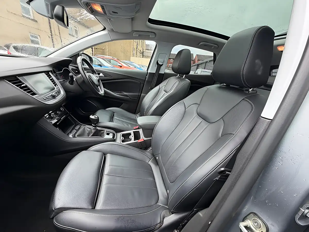 Used 2018 Vauxhall Grandland X Elite Nav Grey - Interior and Exterior details 15