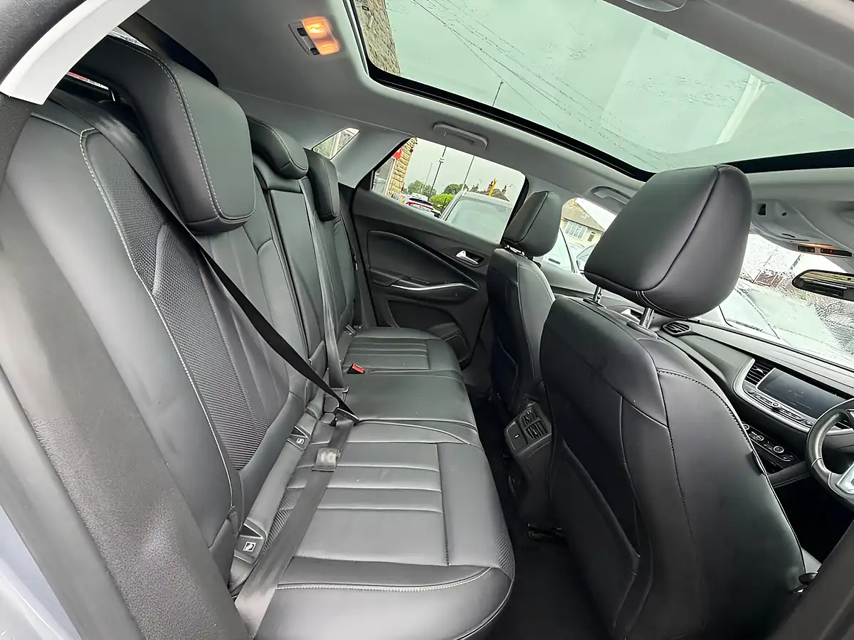 Used 2018 Vauxhall Grandland X Elite Nav Grey - Interior and Exterior details 9