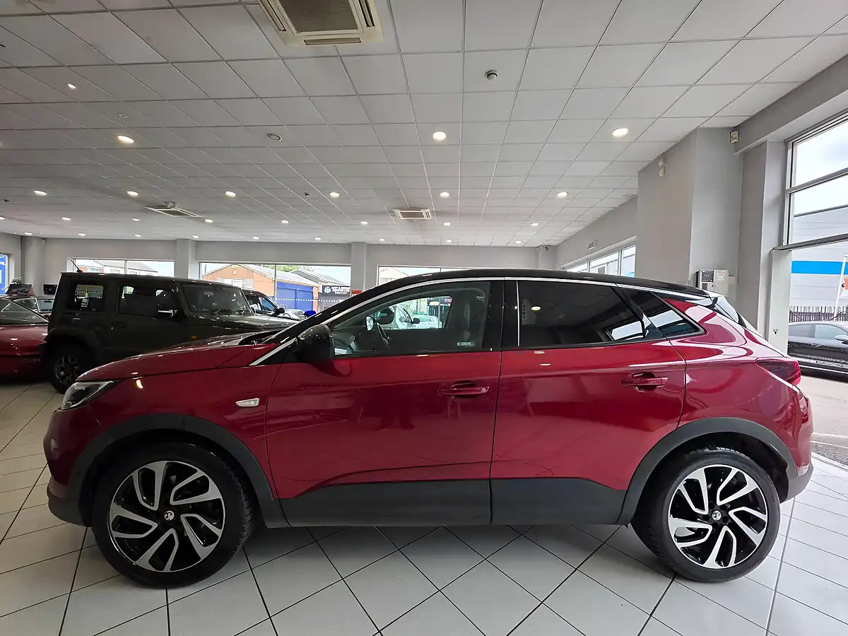 Used 2018 Vauxhall Grandland X Elite Nav Red - Interior and Exterior details 4
