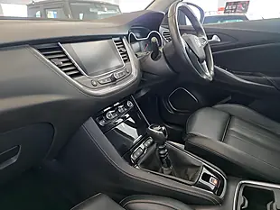 Used 2018 Vauxhall Grandland X Elite Nav Red - Interior and Exterior details 7