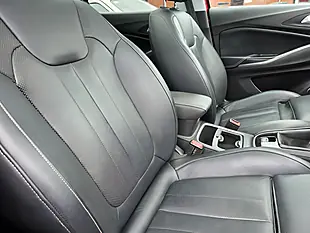 Used 2018 Vauxhall Grandland X Elite Nav Red - Interior and Exterior details 8