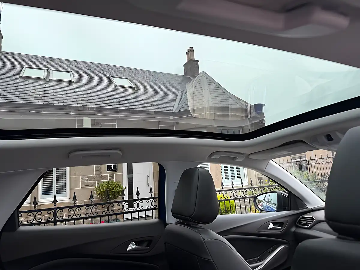 Used 2018 Vauxhall Grandland X Elite Nav Topaz Blue - Interior and Exterior details 16