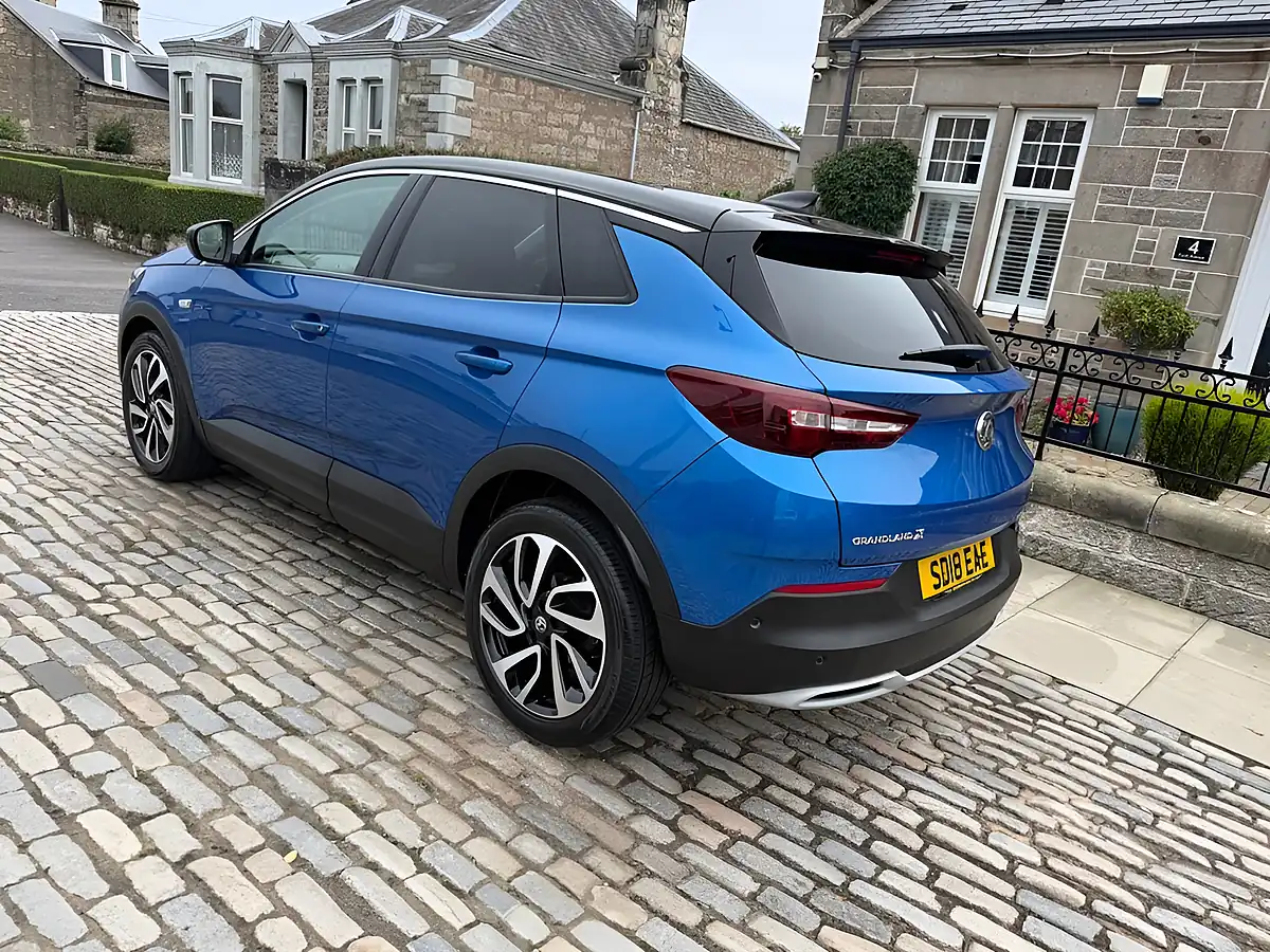 Used 2018 Vauxhall Grandland X Elite Nav Topaz Blue - Interior and Exterior details 8