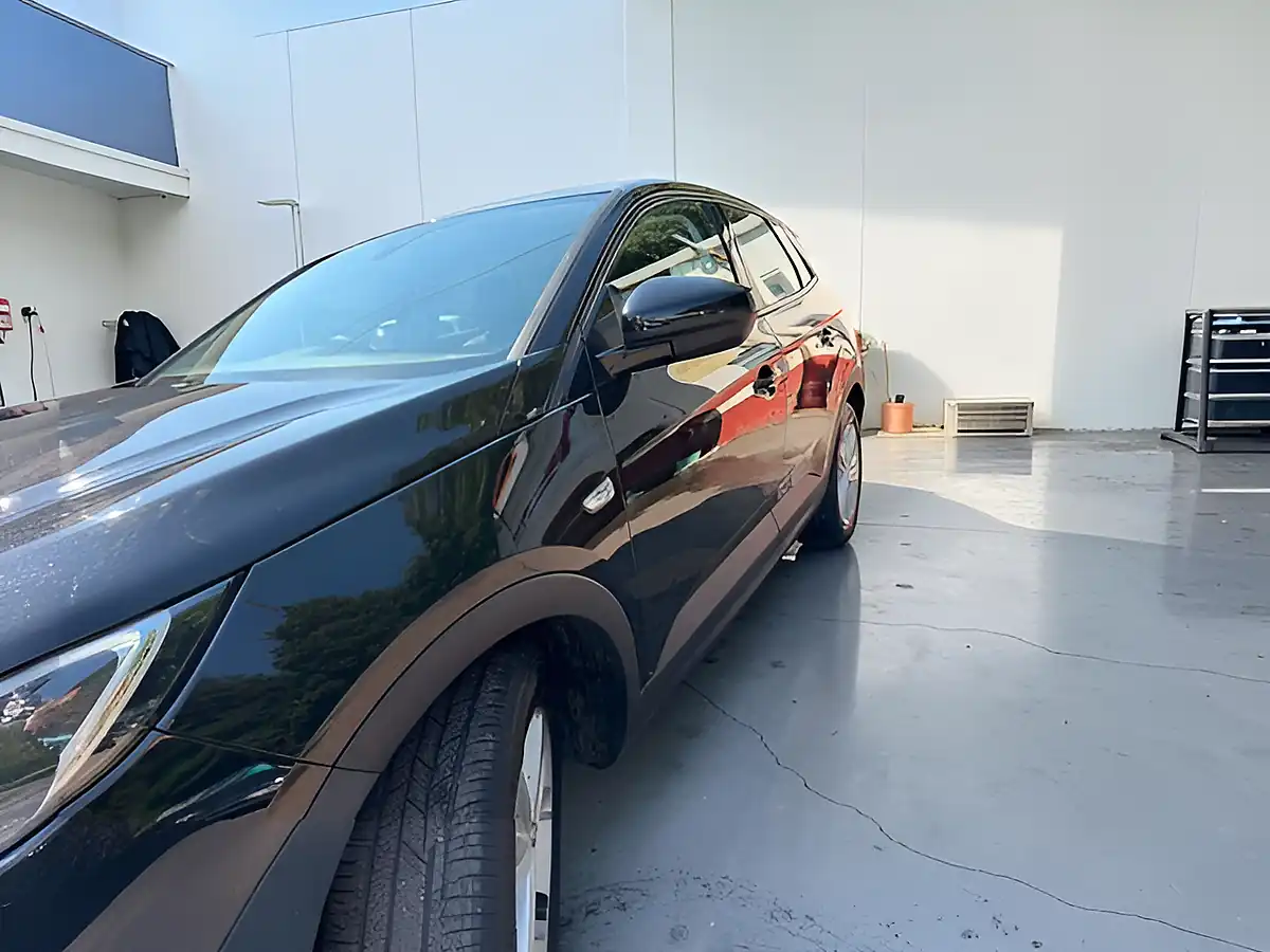 Used 2018 Vauxhall Grandland X Se Black - Interior and Exterior details 11