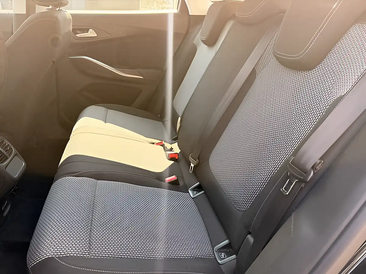 Used 2018 Vauxhall Grandland X Se Black - Interior and Exterior details 13