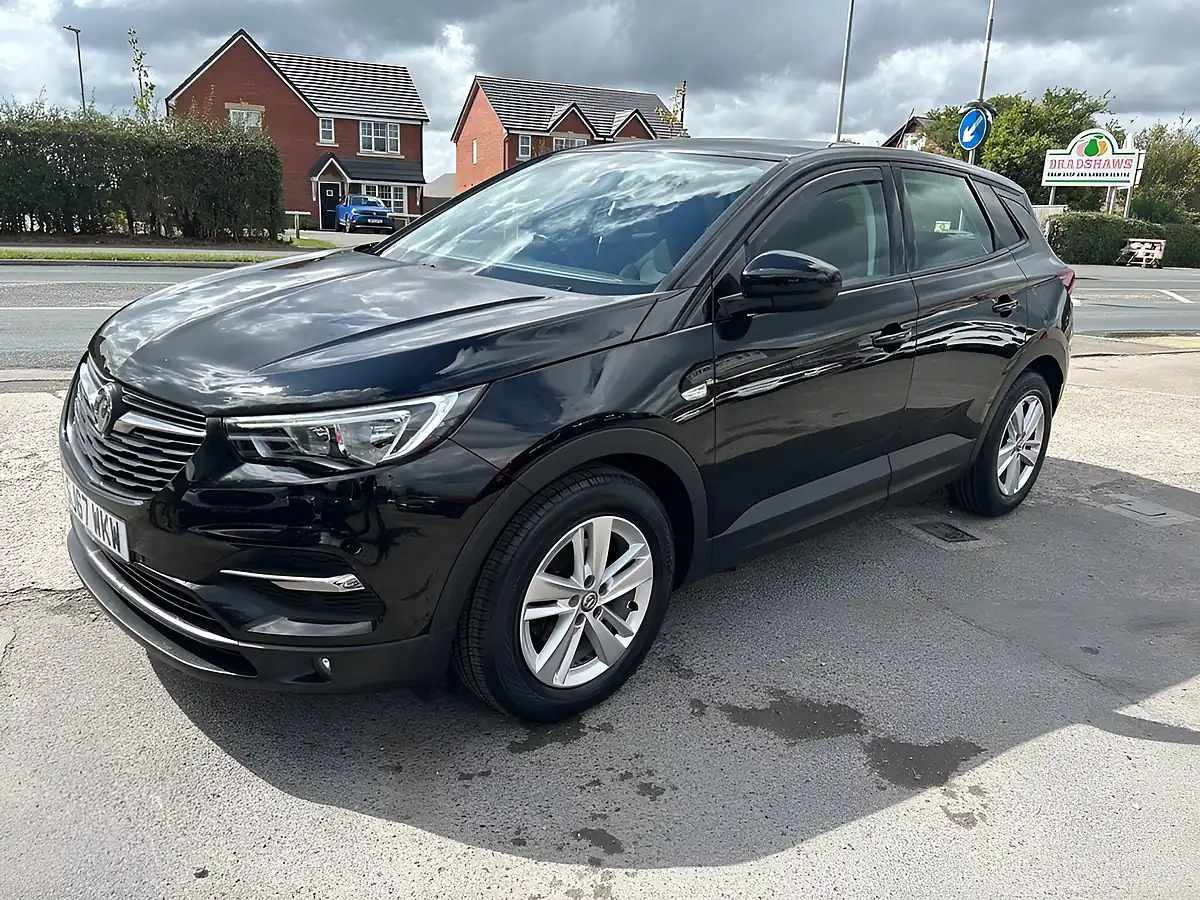 Used 2018 Vauxhall Grandland X Se Black - Interior and Exterior details 20