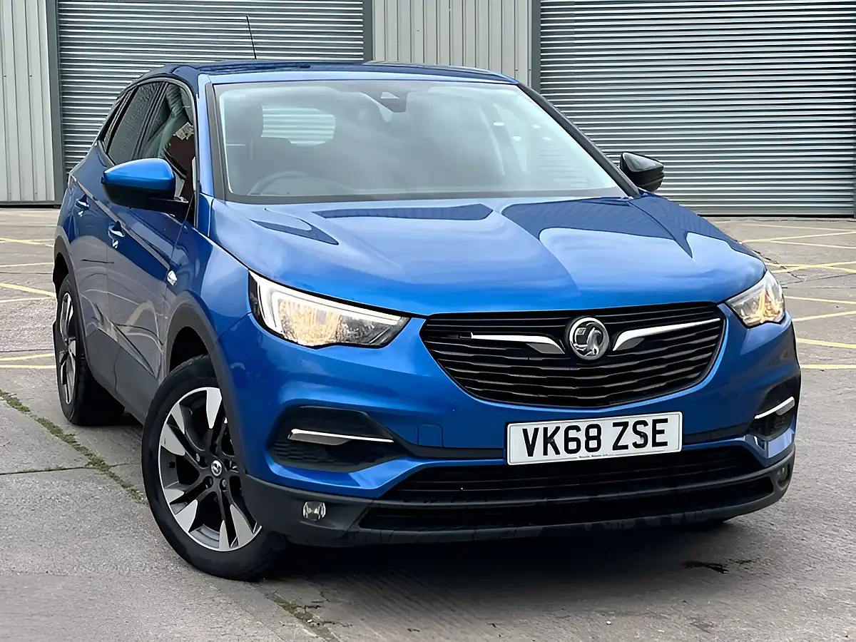 Used 2018 Vauxhall Grandland X Se Blue - Front View