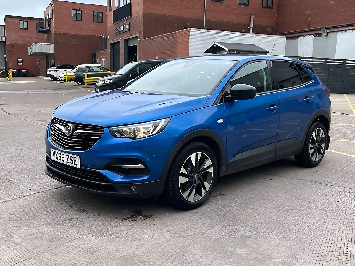 Used 2018 Vauxhall Grandland X Se Blue - Interior and Exterior details 10