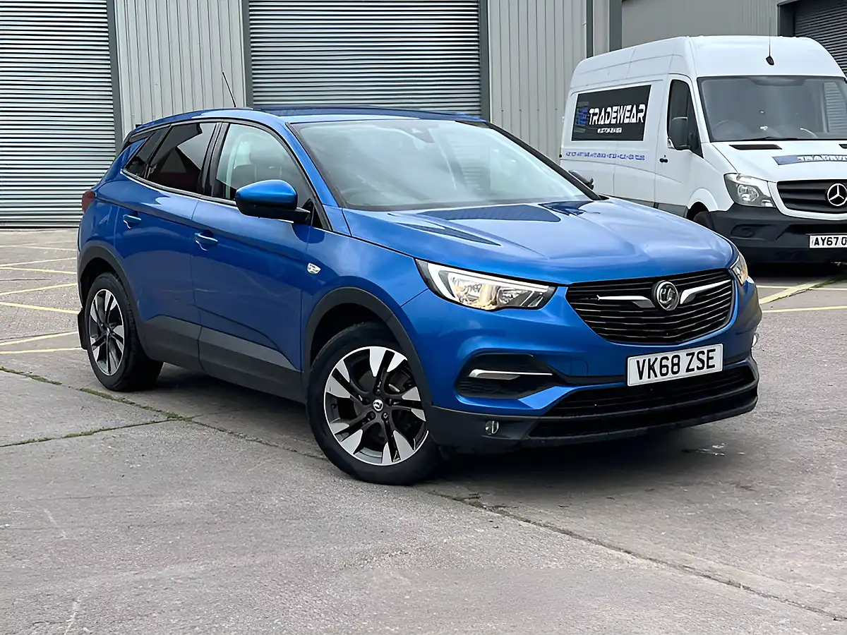 Used 2018 Vauxhall Grandland X Se Blue - Interior and Exterior details 2