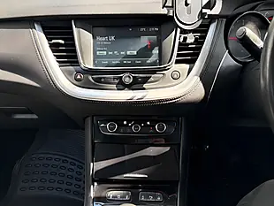 Used 2018 Vauxhall Grandland X Se Blue - Interior and Exterior details 17