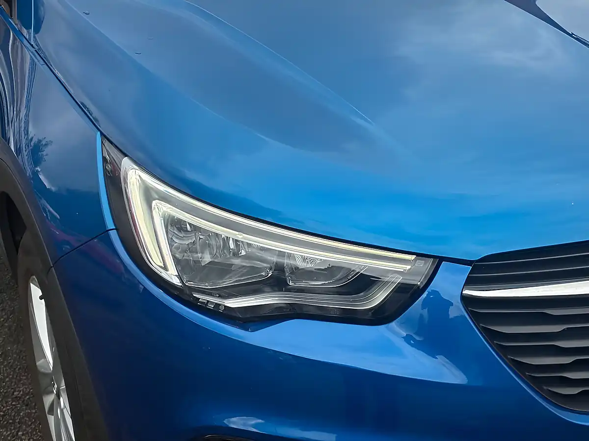 Used 2018 Vauxhall Grandland X Se Blue - Interior and Exterior details 16
