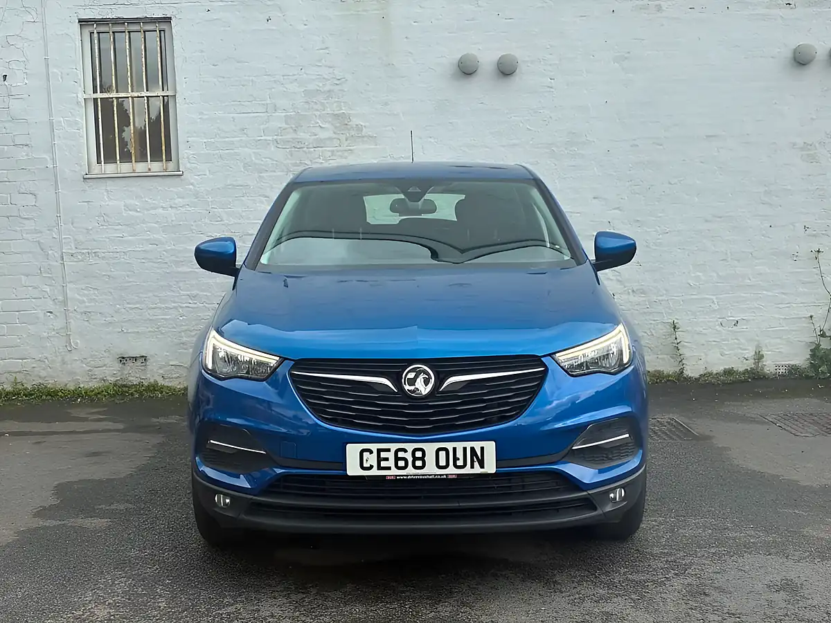 Used 2018 Vauxhall Grandland X Se Blue - Interior and Exterior details 4