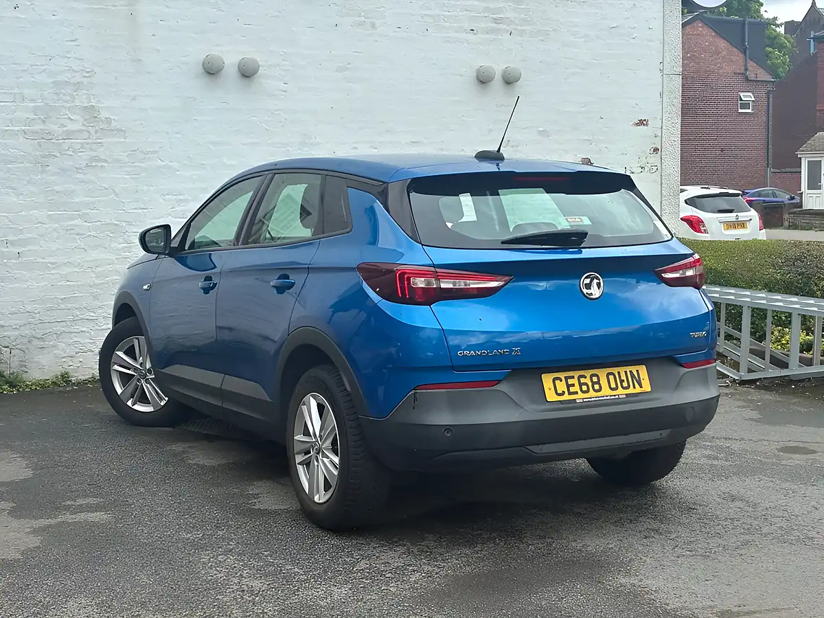 Used 2018 Vauxhall Grandland X Se Blue - Interior and Exterior details 6
