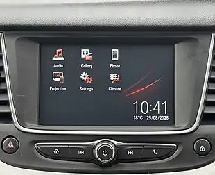 Used 2018 Vauxhall Grandland X Se Green - Interior and Exterior details 16