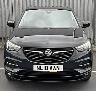 Used 2018 Vauxhall Grandland X Se Green - Interior and Exterior details 3