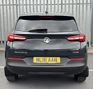 Used 2018 Vauxhall Grandland X Se Green - Interior and Exterior details 6
