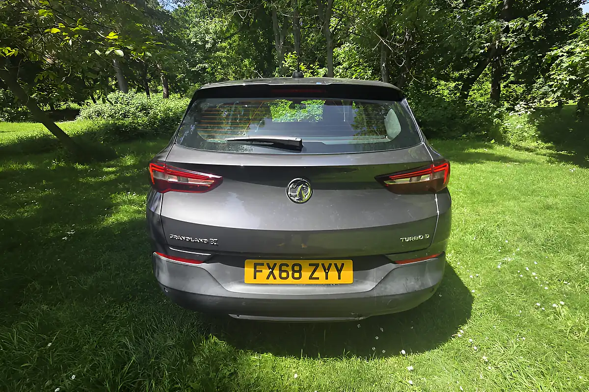 Used 2018 Vauxhall Grandland X Se Grey - Interior and Exterior details 6