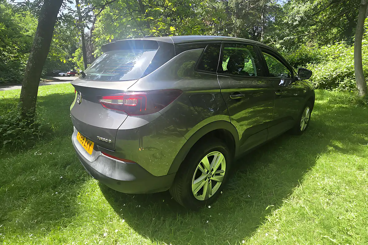 Used 2018 Vauxhall Grandland X Se Grey - Interior and Exterior details 7