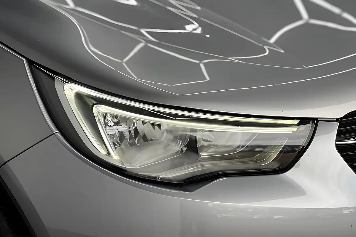 Used 2018 Vauxhall Grandland X Se Grey - Interior and Exterior details 10