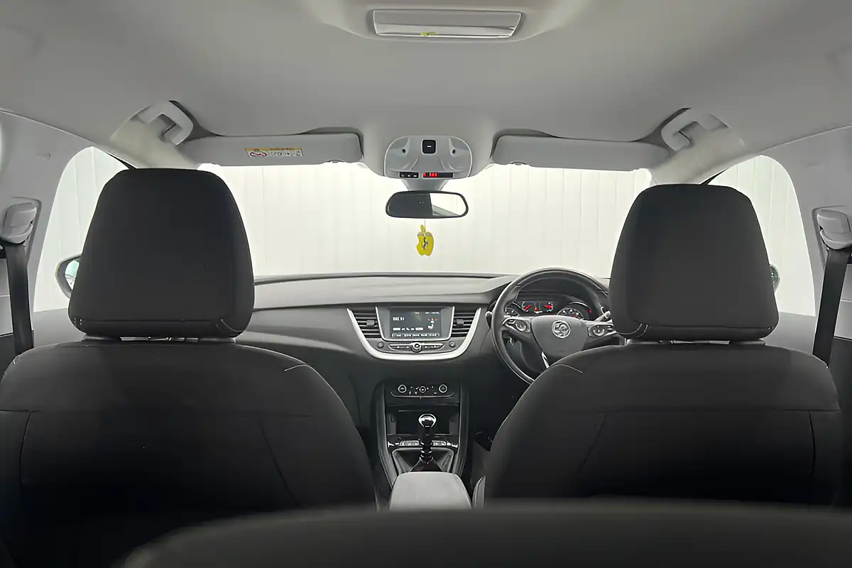 Used 2018 Vauxhall Grandland X Se Grey - Interior and Exterior details 14