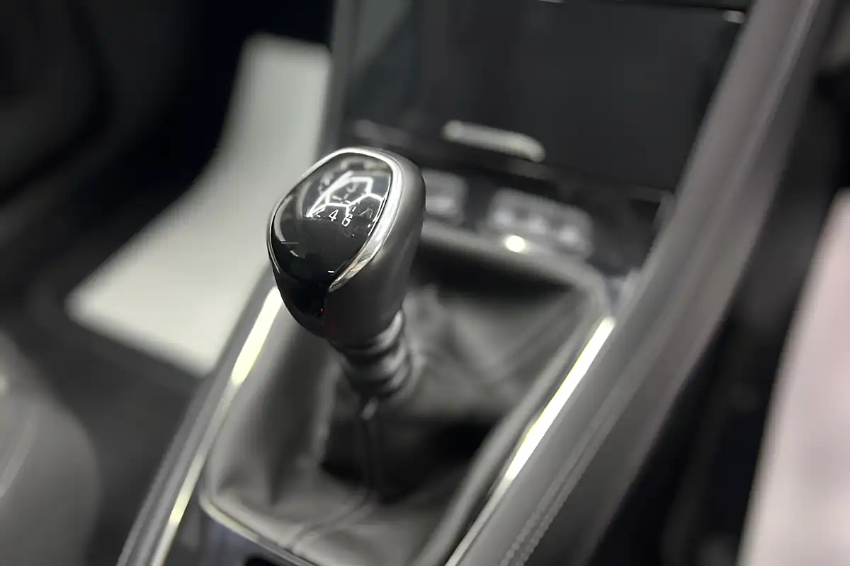 Used 2018 Vauxhall Grandland X Se Grey - Interior and Exterior details 17