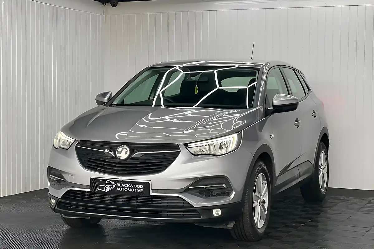 Used 2018 Vauxhall Grandland X Se Grey - Interior and Exterior details 5