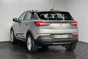 Used 2018 Vauxhall Grandland X Se Grey - Interior and Exterior details 9