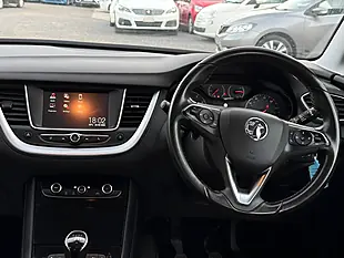 Used 2018 Vauxhall Grandland X Se Grey - Interior and Exterior details 14
