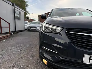 Used 2018 Vauxhall Grandland X Se Grey - Interior and Exterior details 17