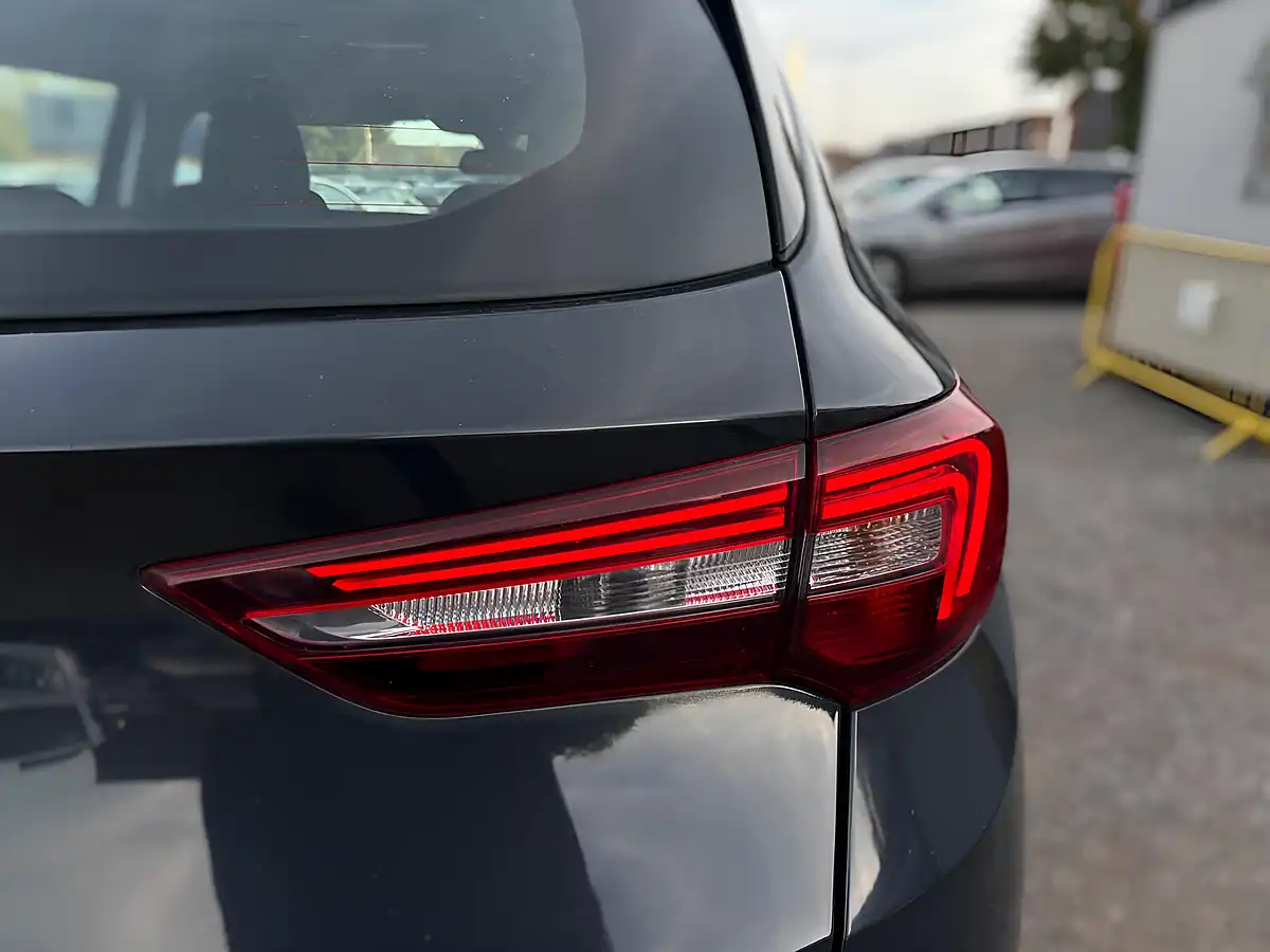 Used 2018 Vauxhall Grandland X Se Grey - Interior and Exterior details 18