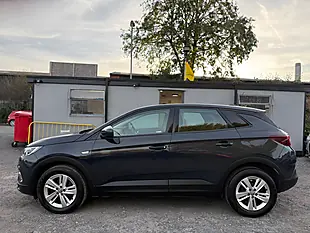 Used 2018 Vauxhall Grandland X Se Grey - Interior and Exterior details 4