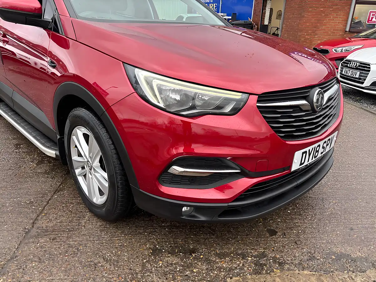 Used 2018 Vauxhall Grandland X Se Red - Interior and Exterior details 2