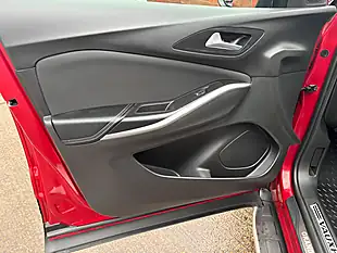 Used 2018 Vauxhall Grandland X Se Red - Interior and Exterior details 20