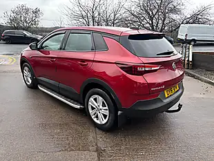 Used 2018 Vauxhall Grandland X Se Red - Interior and Exterior details 9