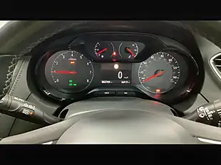Used 2018 Vauxhall Grandland X Se T Green - Interior and Exterior details 12