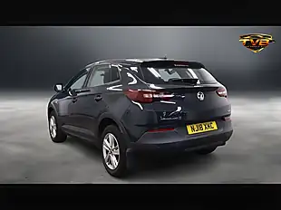 Used 2018 Vauxhall Grandland X Se T Green - Interior and Exterior details 3