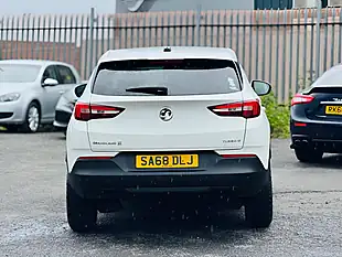 Used 2018 Vauxhall Grandland X Se White - Interior and Exterior details 13