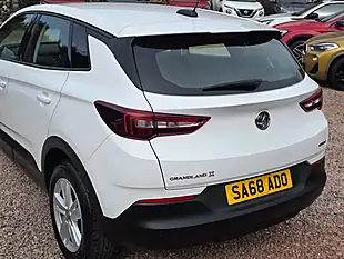 Used 2018 Vauxhall Grandland X Se White - Interior and Exterior details 16