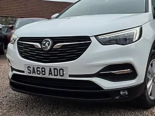 Used 2018 Vauxhall Grandland X Se White - Interior and Exterior details 6