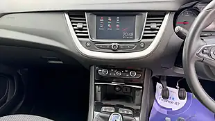 Used 2018 Vauxhall Grandland X Se White - Interior and Exterior details 14