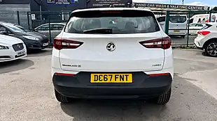 Used 2018 Vauxhall Grandland X Se White - Interior and Exterior details 4
