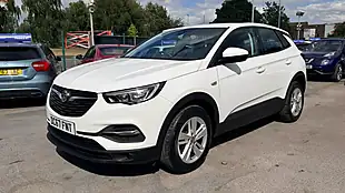 Used 2018 Vauxhall Grandland X Se White - Interior and Exterior details 7