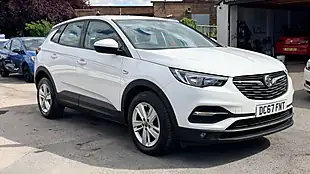 Used 2018 Vauxhall Grandland X Se White - Interior and Exterior details 9