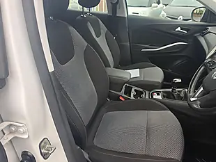 Used 2018 Vauxhall Grandland X Se White - Interior and Exterior details 12
