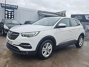 Used 2018 Vauxhall Grandland X Se White - Interior and Exterior details 3
