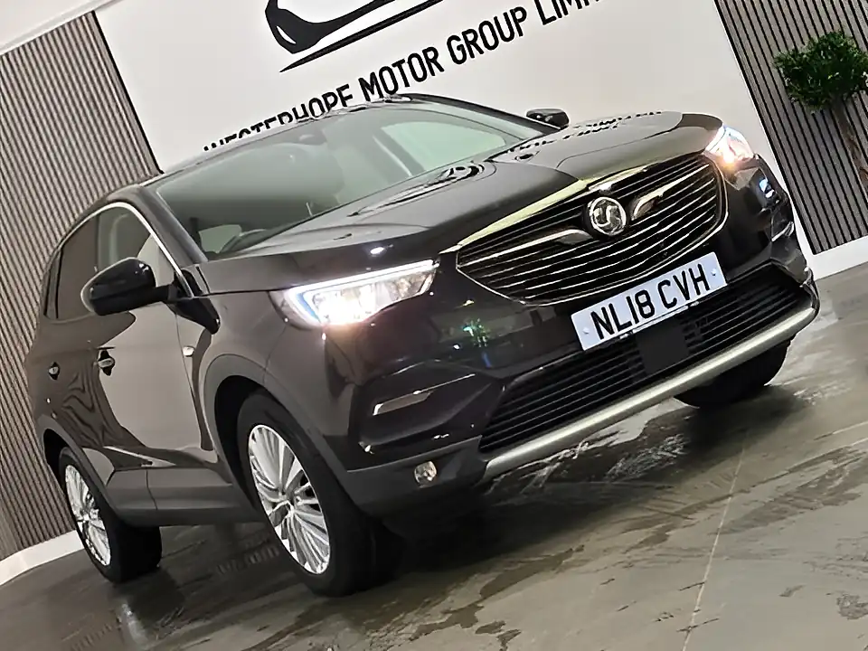 Used 2018 Vauxhall Grandland X Sport Nav Black - Interior and Exterior details 18