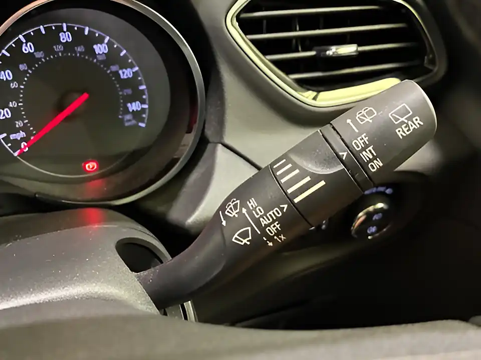 Used 2018 Vauxhall Grandland X Sport Nav Black - Interior and Exterior details 19