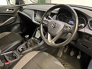 Used 2018 Vauxhall Grandland X Sport Nav Black - Interior and Exterior details 3